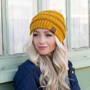 C.C® COZY CONFETTI KNIT BEANIE
